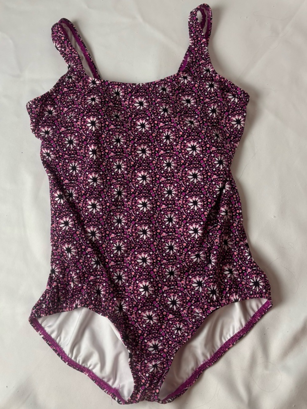 Lands End One Piece Scoop Neck Swimsuit Pink Black Mandala Print Women’s 16